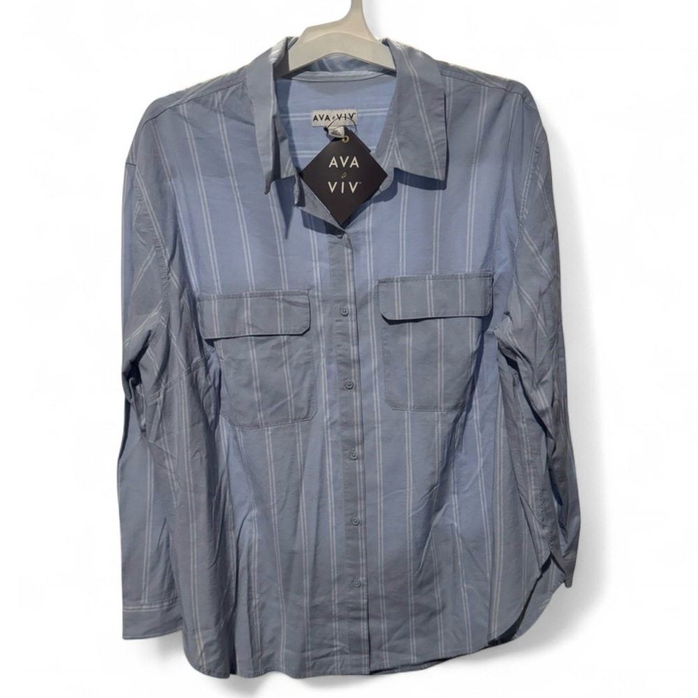 Size XXL Ava & Viv Women’s  Light Blue Striped Button Down Shirt